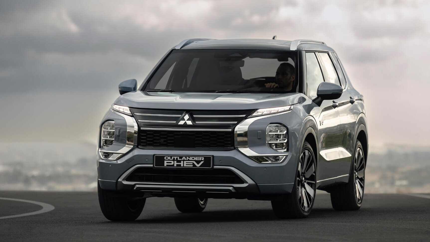 mitsubishi outlander pareri
